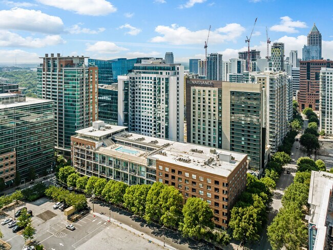 Building Photo - 845 Spring St NW