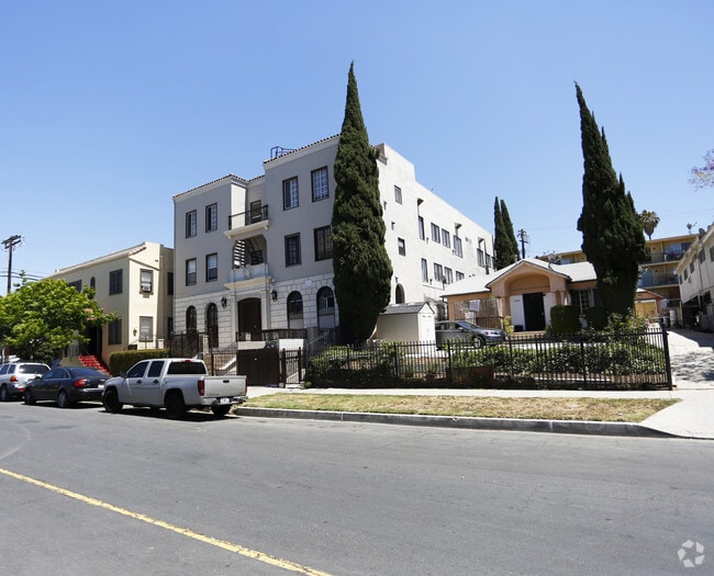 Building Photo - Heliotrope Apartments