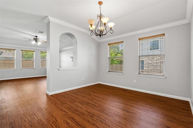 Building Photo - 2505 Rusk Ct