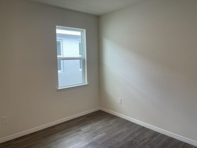 Building Photo - 848 Vineyard Rdg Rd