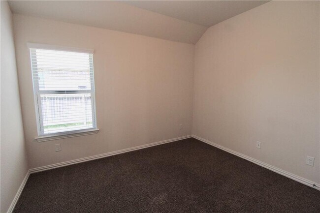 Building Photo - 1100 Arvada Dr