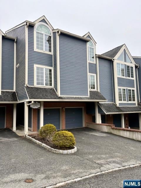 Building Photo - 231 Cambridge Dr