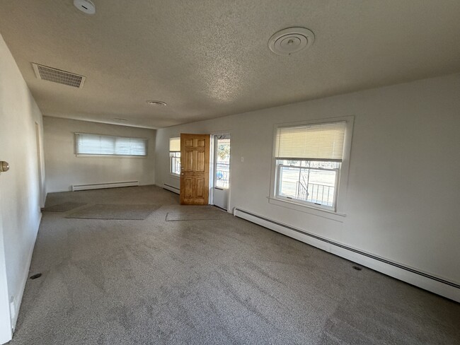 Building Photo - 3280 S Sherman St