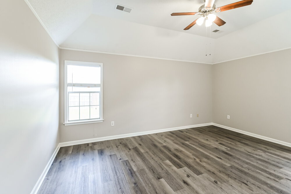 Building Photo - 9922 Lacee Ln