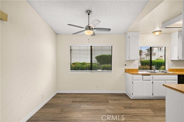 Building Photo - 450 Shady Ct