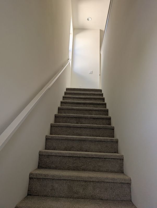 Building Photo - 2430 E Lincoln Ave