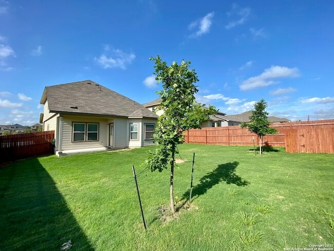 Building Photo - 491 Hunters Rnch E