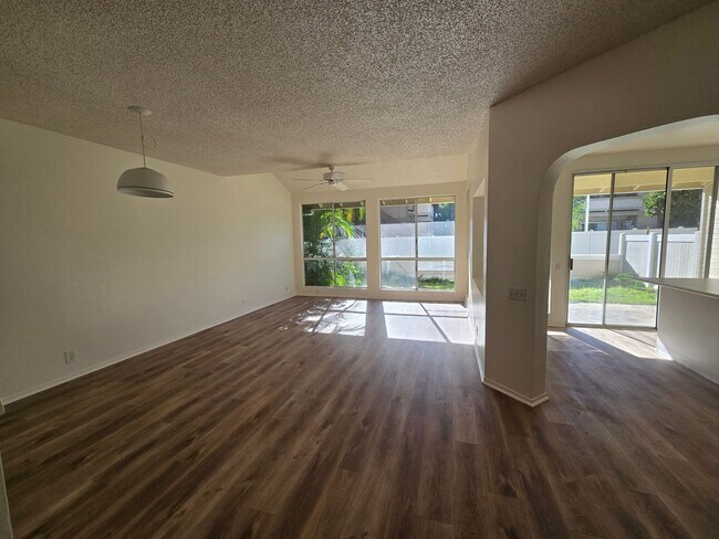 Building Photo - 91-920 Laaulu St #1F