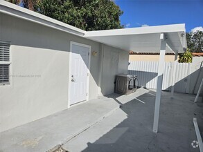 Building Photo - 2300 SW 59th Ave