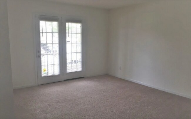 Building Photo - Charming 3-bedroom, 2.5-bathroom home located in the heart of Hopkins, SC