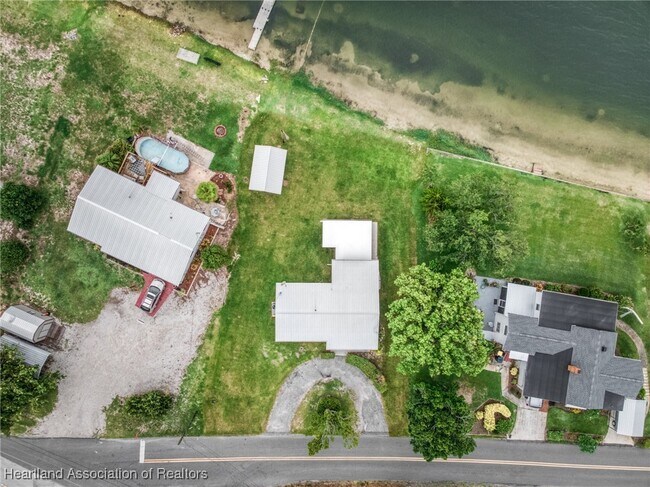 Building Photo - 403 Lake Lotela Dr