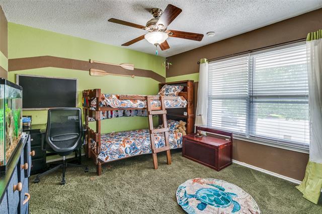 Building Photo - 3305 Oakdale Ct