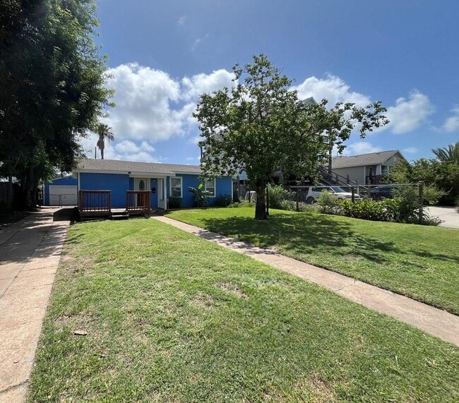 Building Photo - 1502 Bayou Shore Dr