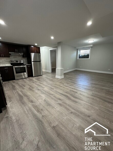 Building Photo - 918 Crain St