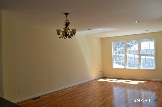 Building Photo - 18 Oak Branch Dr