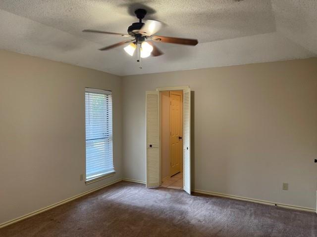Building Photo - 922 Kingston Dr
