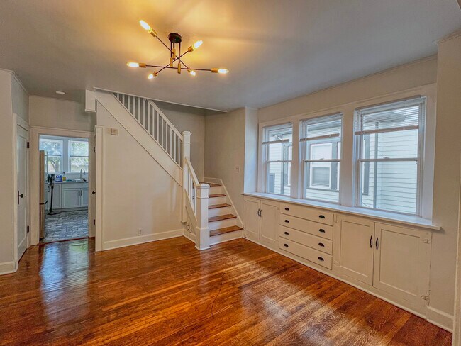 Building Photo - 4813 N College Ave