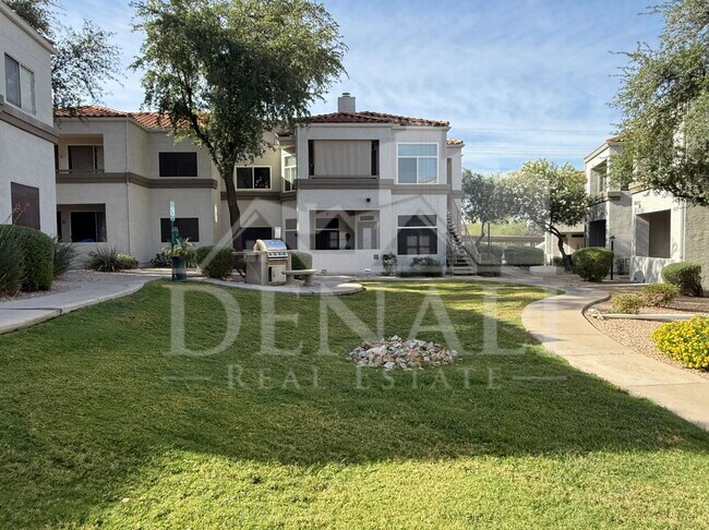 Building Photo - 11375 E Sahuaro Dr