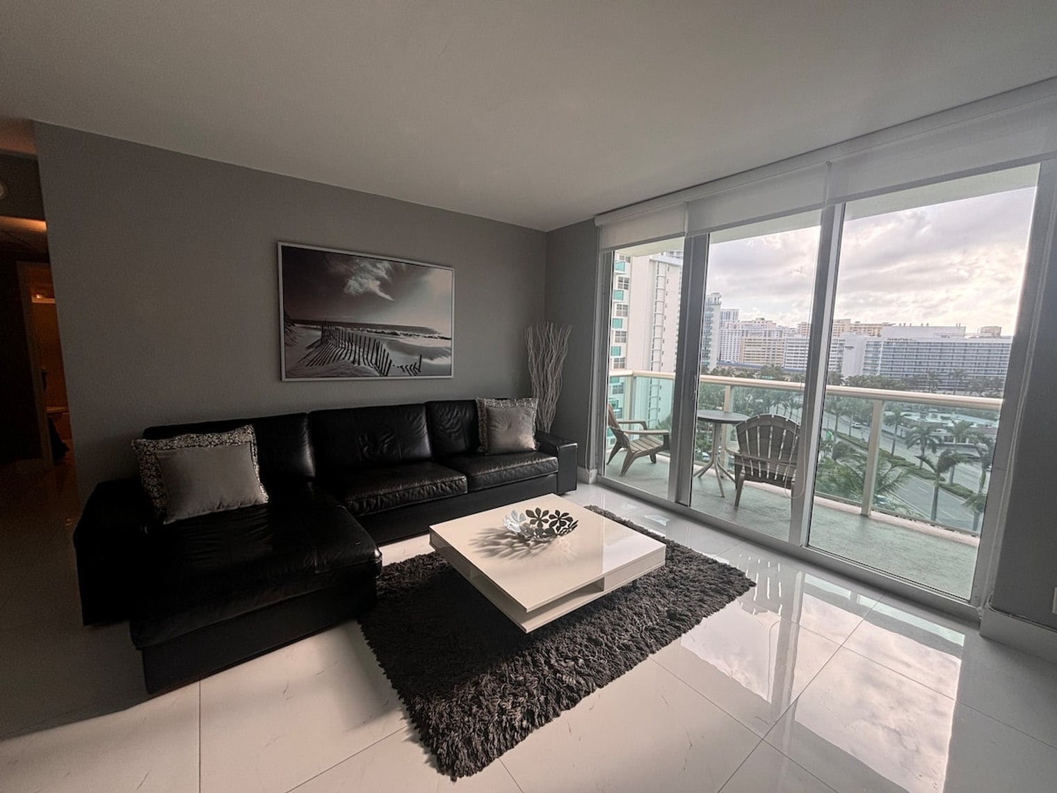Building Photo - 3801 S Ocean Dr