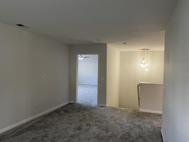 Building Photo - 1167 Innisfree Ct