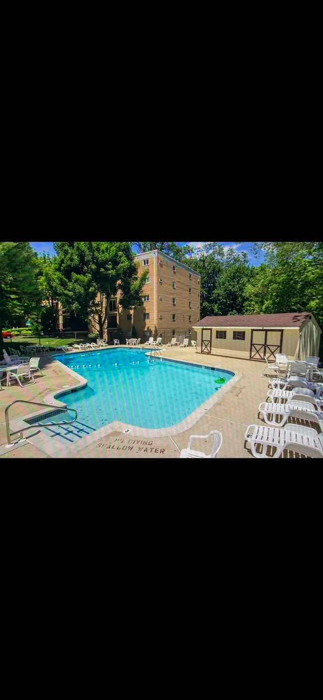 Building Photo - 3421 W Chester Pike