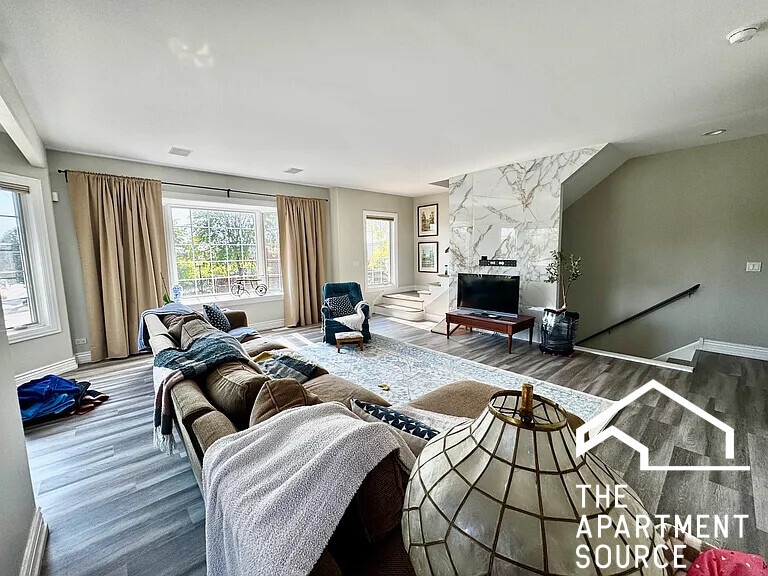 Building Photo - 148 Kimball St