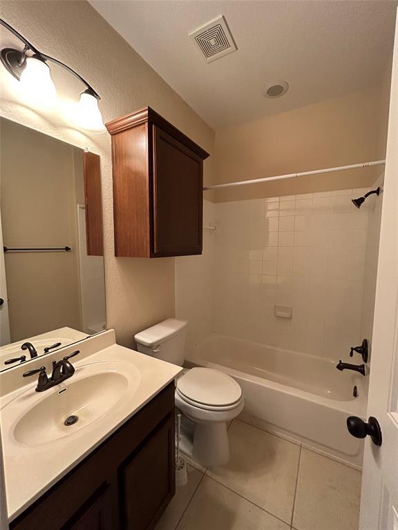 Building Photo - 13400 Briarwick Dr