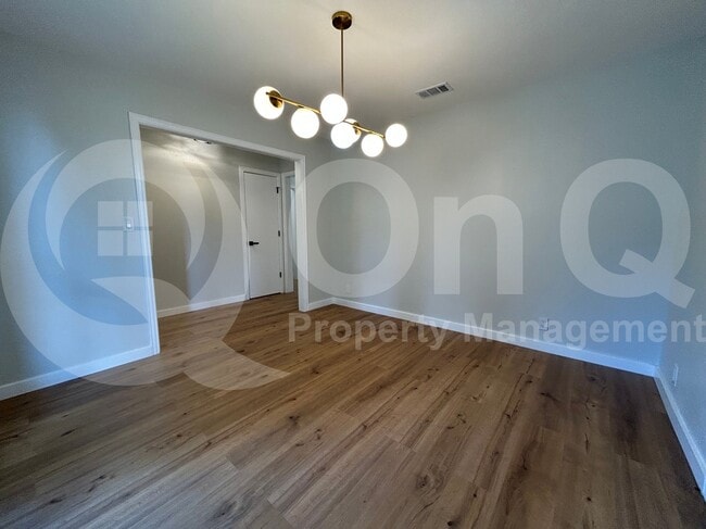 Building Photo - 608 High Meadow Dr