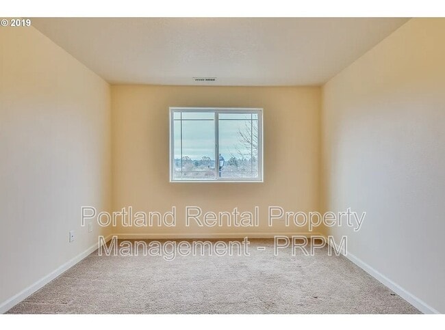 Building Photo - 5113 SE Lone Oak St