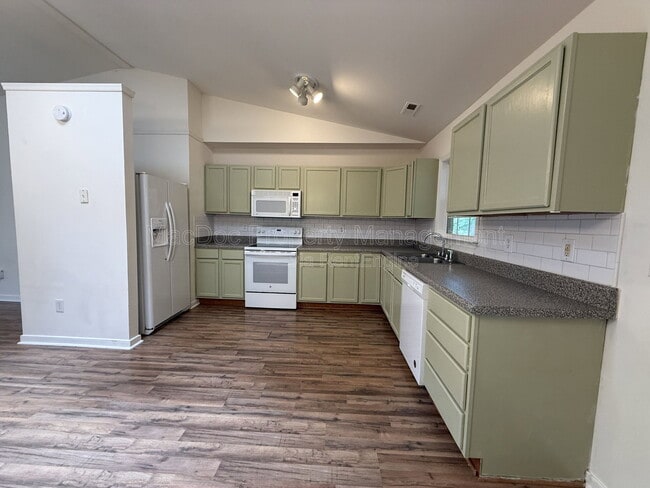 Building Photo - 27140 Shannon Mill Dr