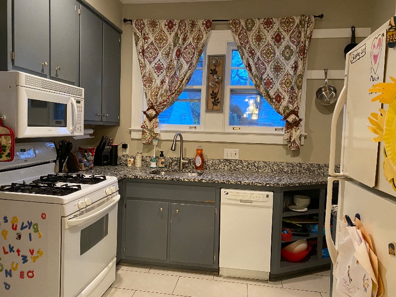 Building Photo - 2810 Rosemary Ln