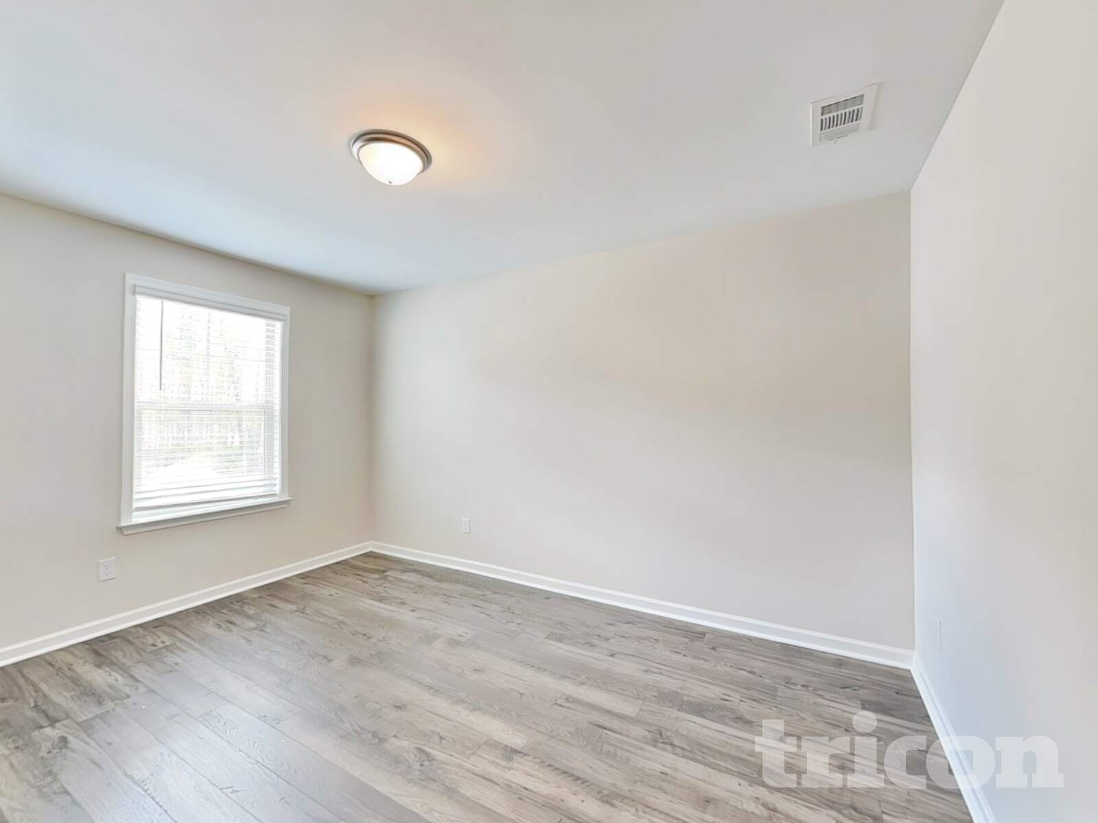 Building Photo - 208 Chapelcrest Ln