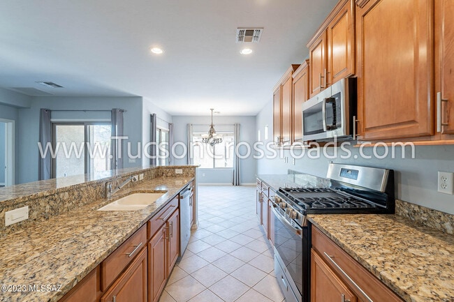 Building Photo - 1254 W Versilia Dr