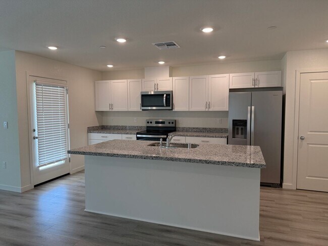 Building Photo - Brand new beautiful home! Please read enti...