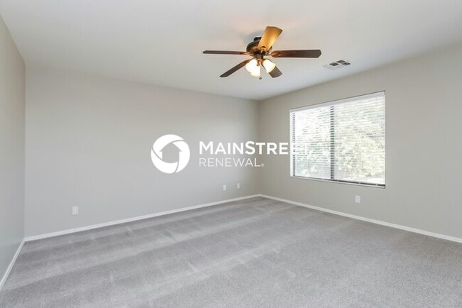Building Photo - 4 Bedroom Pet-Friendly Home in Avondale, AZ with Main Street Renewal