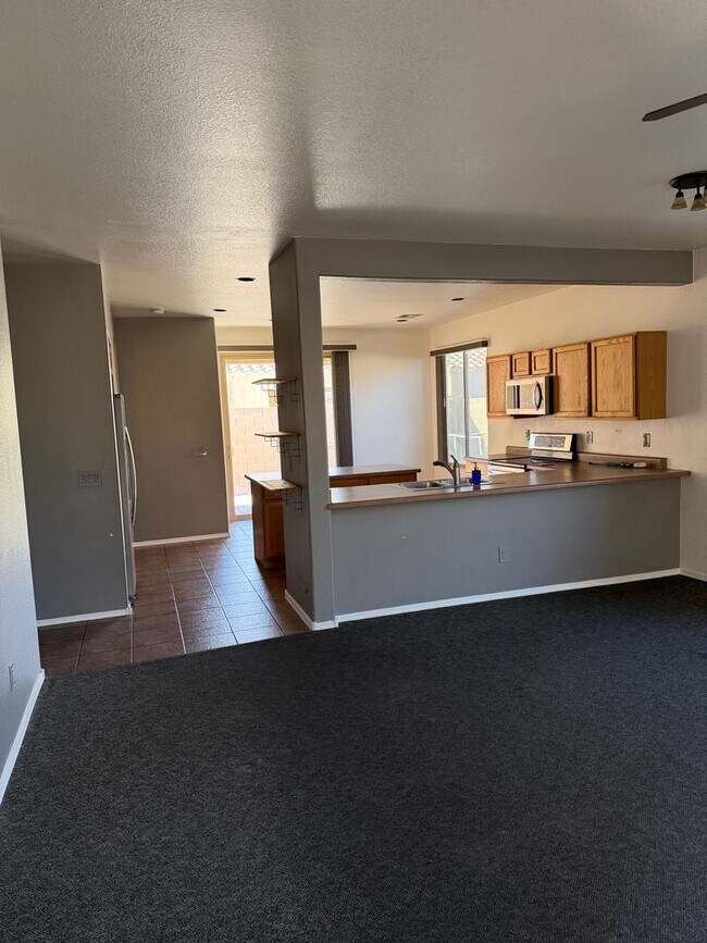 Building Photo - East Mesa Gated Community with Pool and Hot Tub