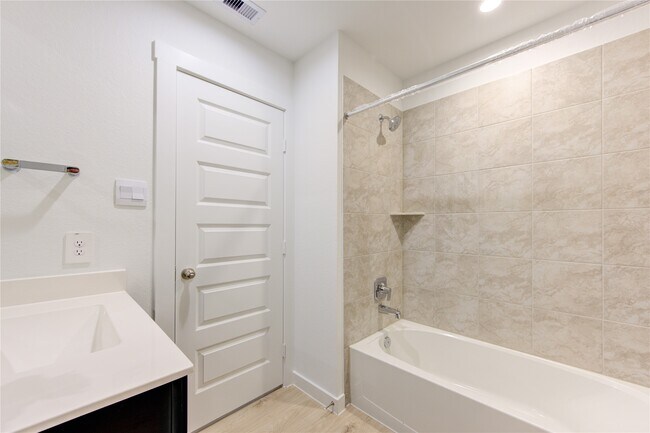 Building Photo - 8038 Tropea Dr