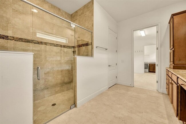 Building Photo - 14078 Alafaya Oak Bnd