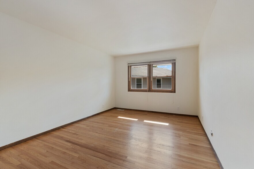 Building Photo - 3754 S 81st St