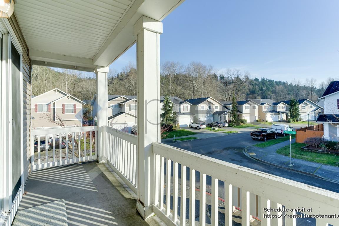 Building Photo - 1521 50th St NE