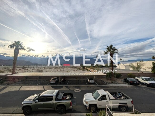 Building Photo - Two-Bedroom Condo - Newly Remodeled