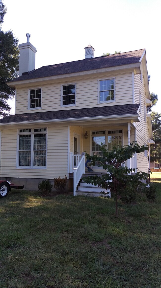 Primary Photo - 121 3rd St