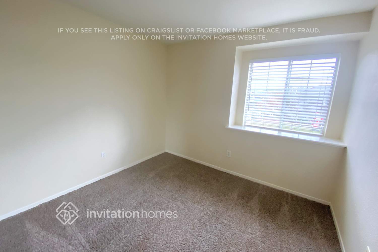 Building Photo - 152 Drake Ct