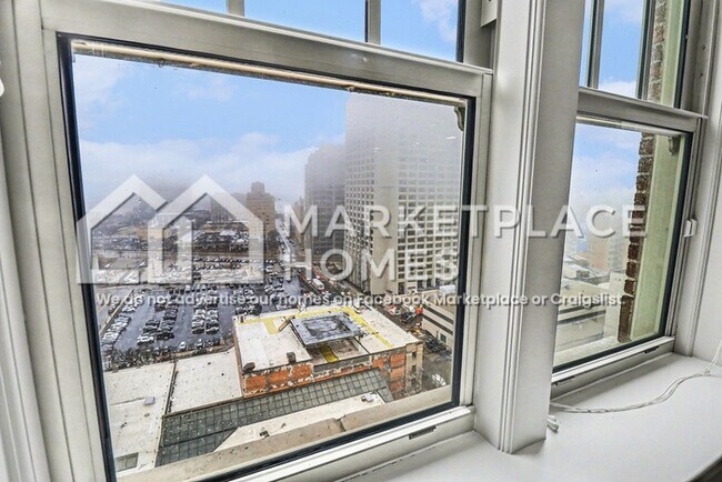 Building Photo - 525 W Lafayette Blvd