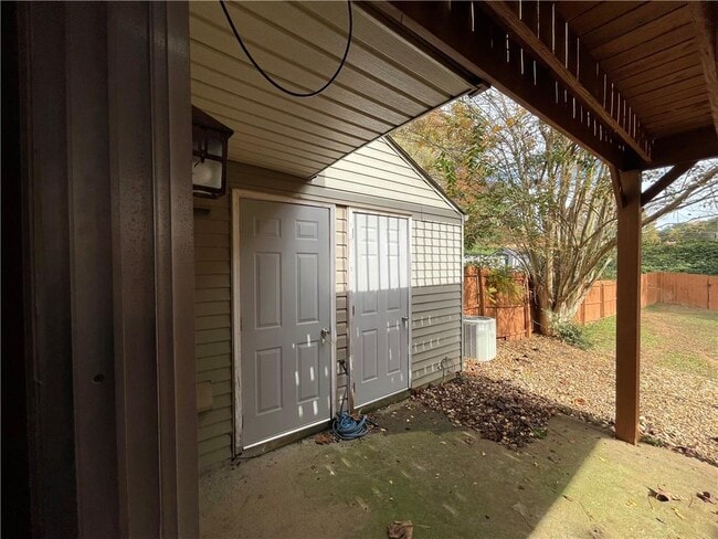 Building Photo - 3578 Kennesaw Station Dr