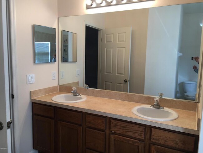 Building Photo - 4314 Canby Dr