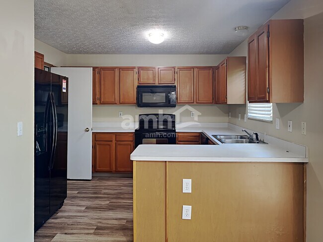 Building Photo - 1333 Sandrell Drive