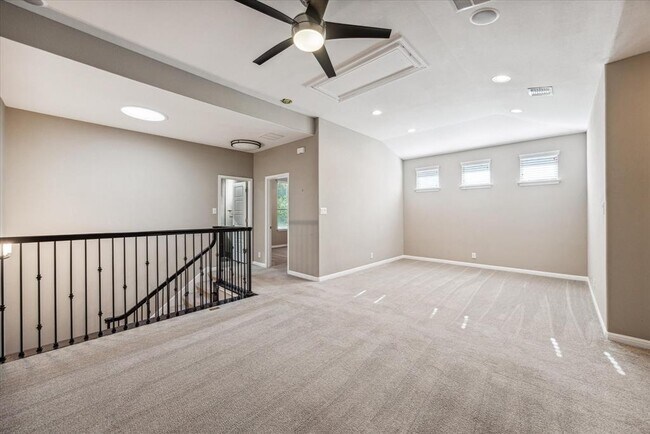 Building Photo - 9725 Solana Vista Loop