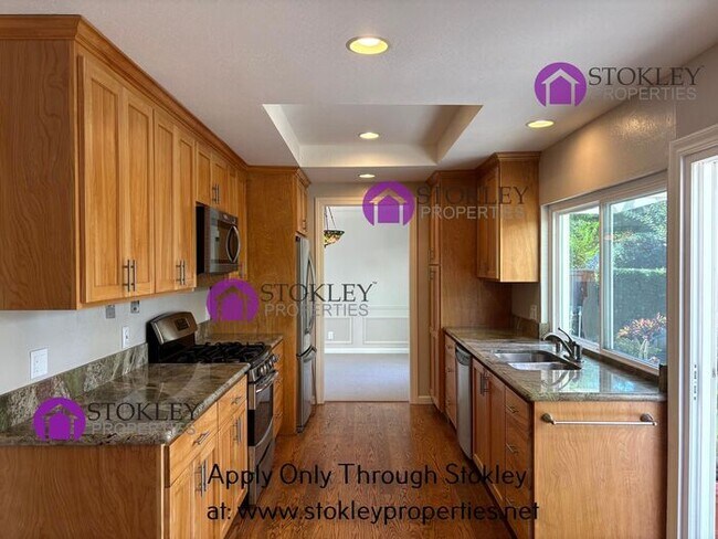 Building Photo - 637 Tarrytown Ct
