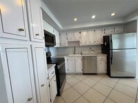 Building Photo - 18041 Biscayne Blvd